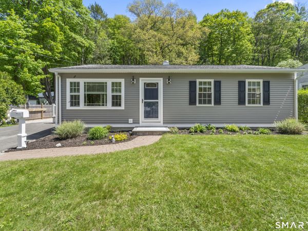 21 Topstone, Bethel, CT 06801