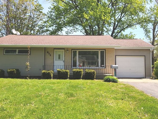 805 Garfield Street , Harvard, IL 60033