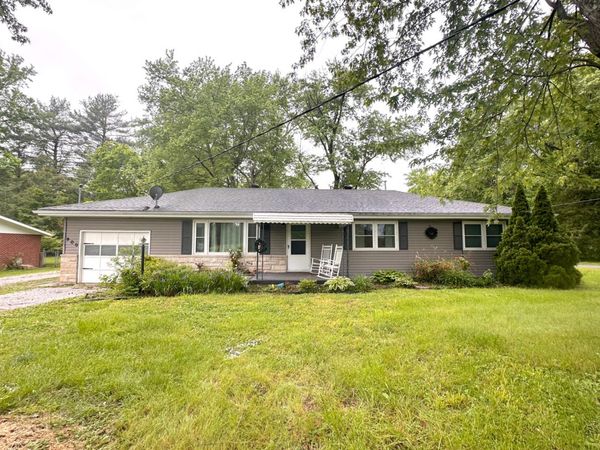 900 New Era Road , Carbondale, IL 62901