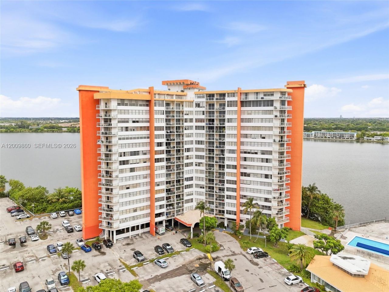 1301 NE Miami Gardens Dr , Unit 315W, Miami, FL 33179 Photo