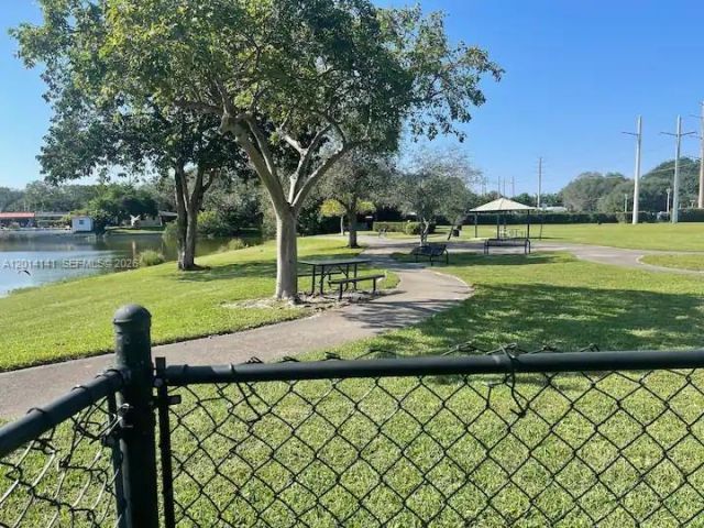 5737 Freedom St , Hollywood, FL 33021 Photo