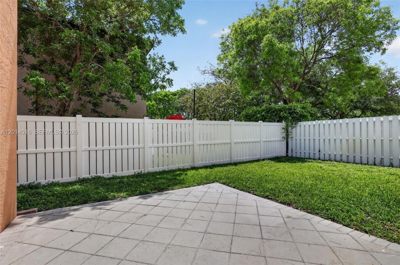 16398 SW 27th St, Miramar, FL 33027 Photo