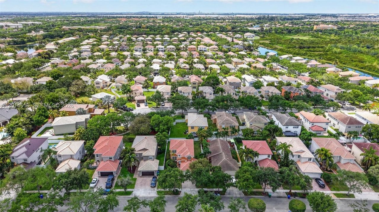 16398 SW 27th St, Miramar, FL 33027 Photo