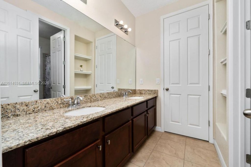 4952 Longmeadow Park, Orlando, FL 32811 Photo