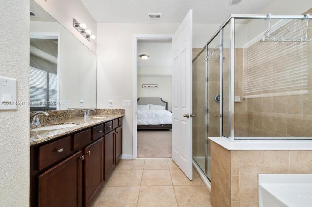 4952 Longmeadow Park, Orlando, FL 32811 Photo