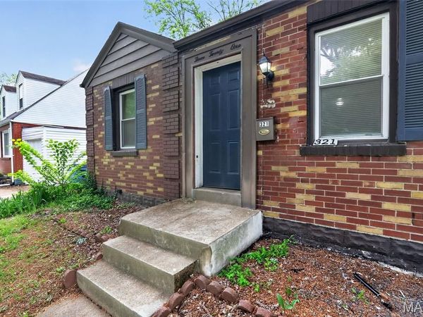 321 Henquin Drive , St Louis, MO 63135