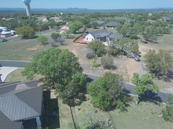 501 Nugget CIR , Horseshoe Bay, TX 78657