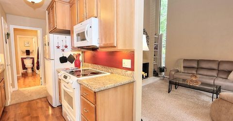 861 Woodside Ln #6, Unit 6, Sacramento, CA 95825 Photo