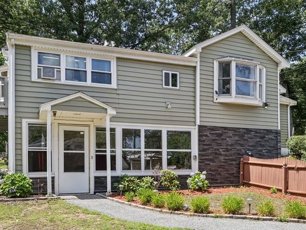 54 Oakwood Ave, Billerica, MA 01821