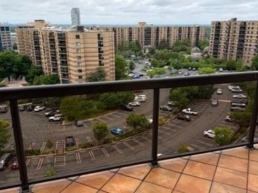 8340 GREENSBORO DRIVE, Unit 1001, MCLEAN, VA 22102