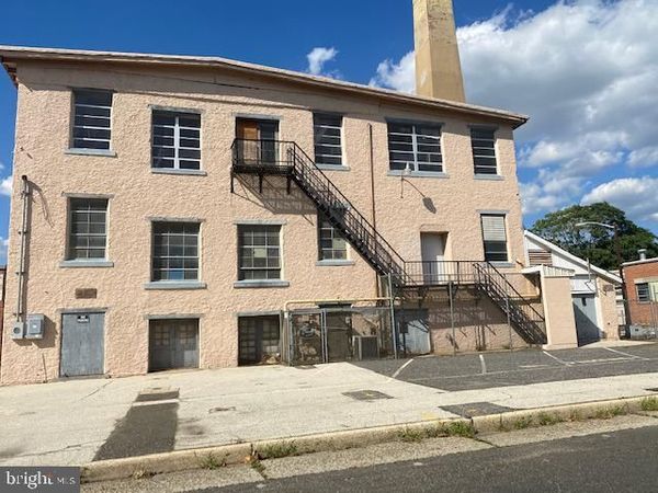411 S 6TH STREET , VINELAND, NJ 08360