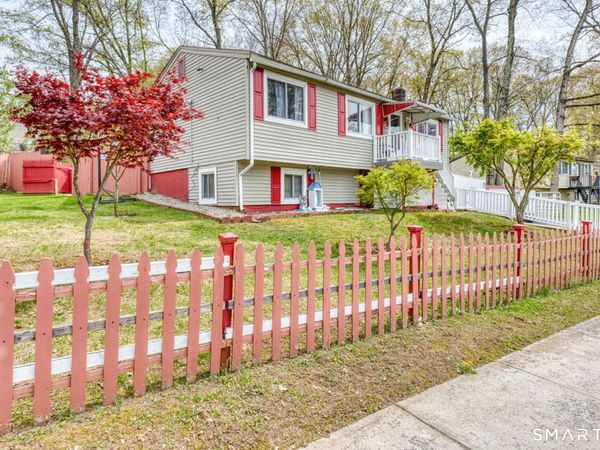 1 Gem , Windham, CT 06226