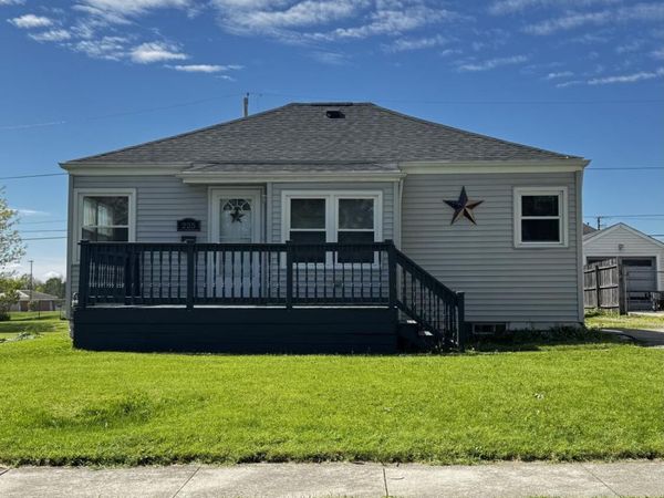 225 19th Street , Findlay, OH 45840