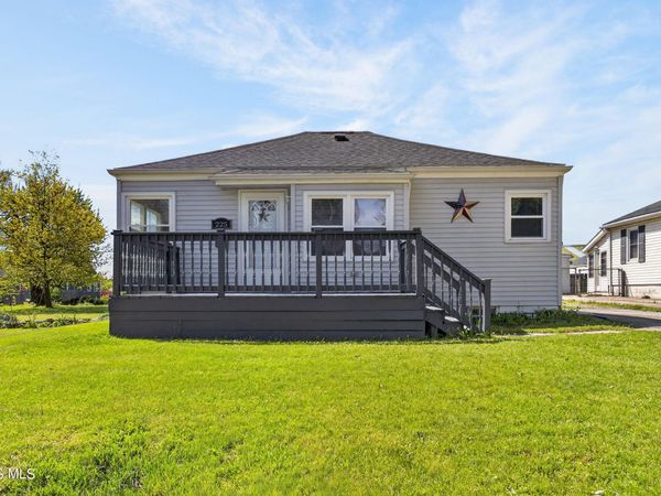 225 19th Street, Findlay, OH 45840
