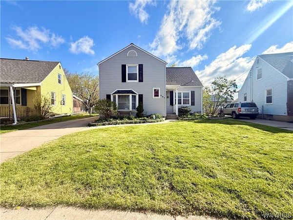 207 Springfield Avenue , Tonawanda, NY 14150