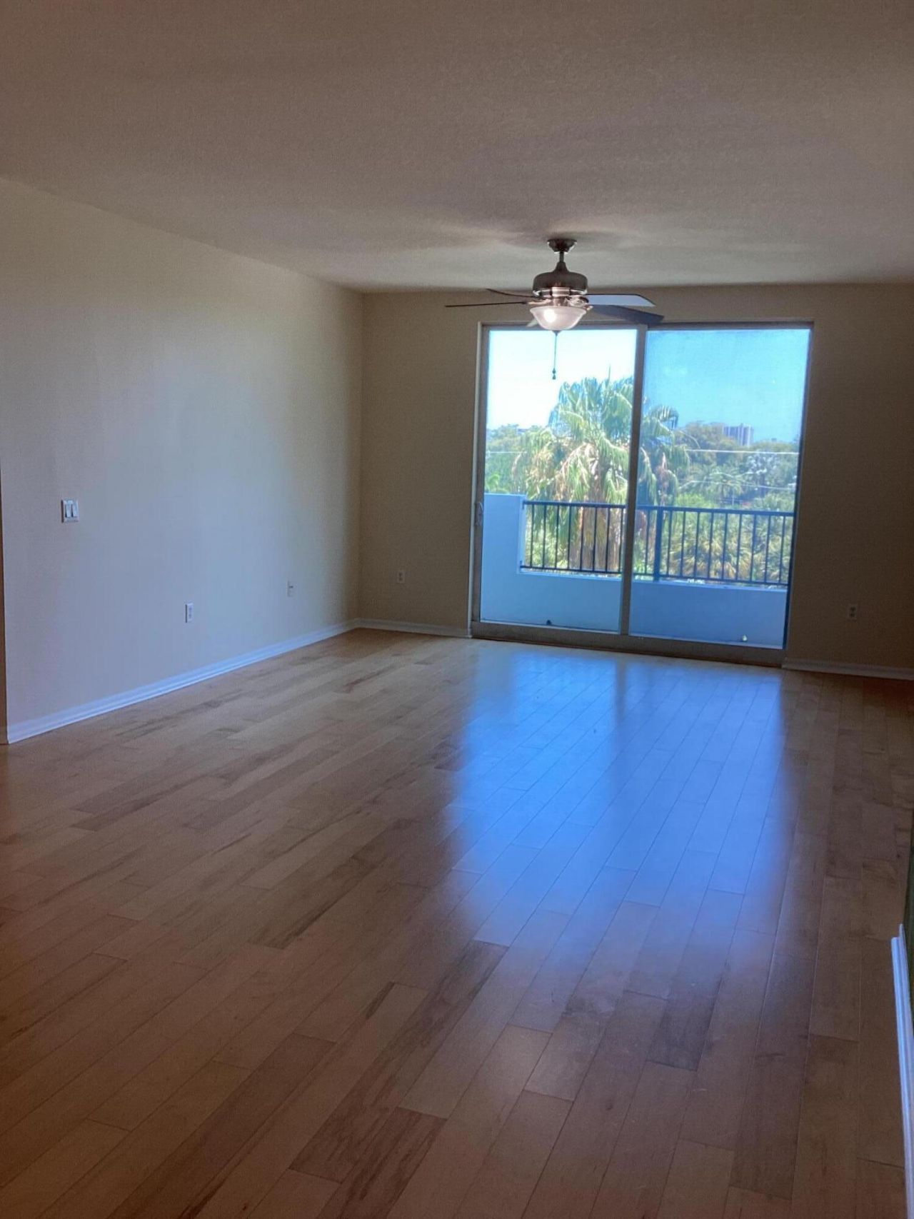 2421 NE 65th Street, Unit 506, Fort Lauderdale, FL 33308 Photo