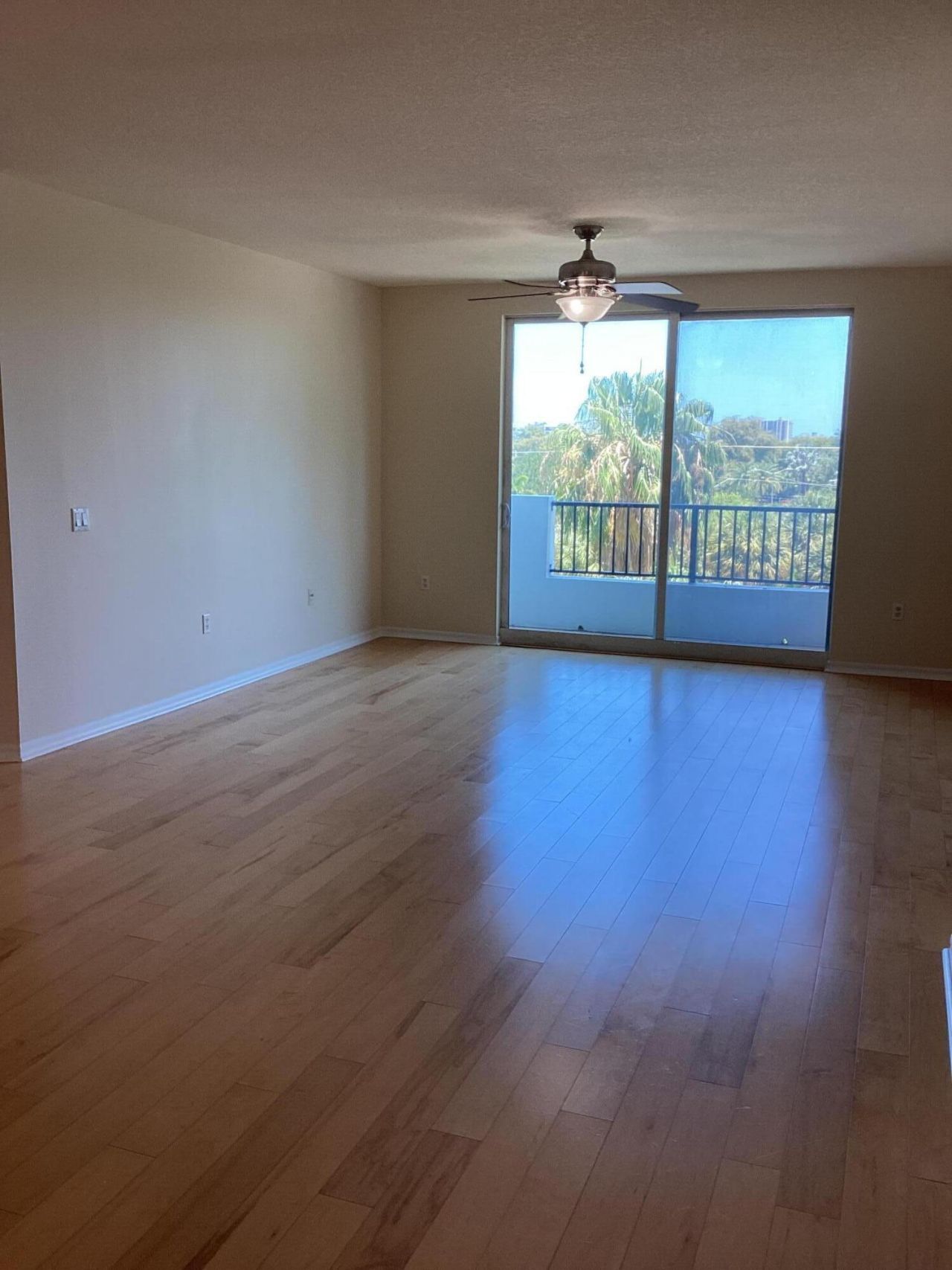 2421 NE 65th Street, Unit 506, Fort Lauderdale, FL 33308 Photo