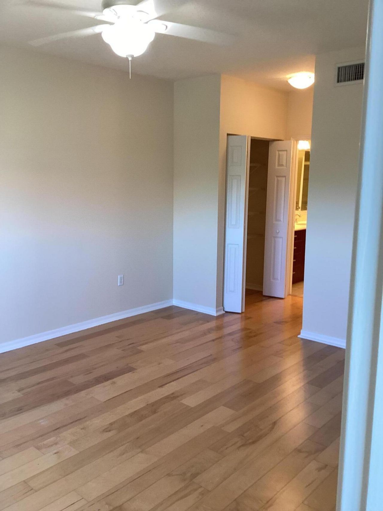 2421 NE 65th Street, Unit 506, Fort Lauderdale, FL 33308 Photo