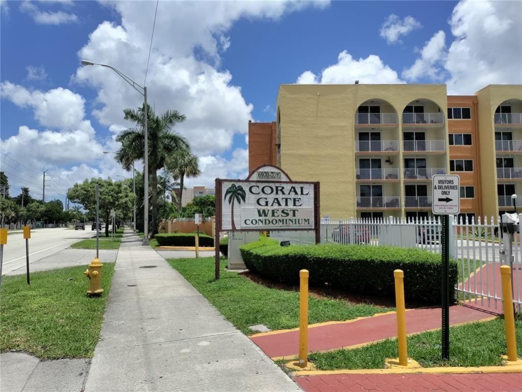 7000 NW 186th Street, Unit 4-325, Hialeah, FL 33015 Photo
