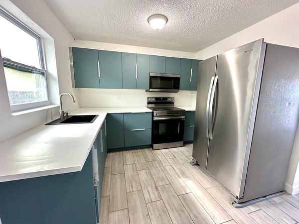 3415 Broadway Avenue, Unit 3, West Palm Beach, FL 33407