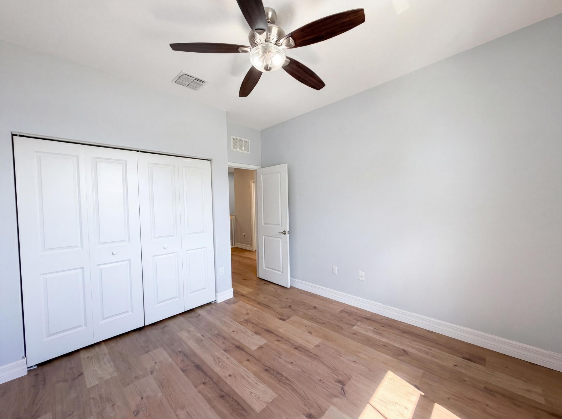 5213 NW 50th Terrace, Tamarac, FL 33319 Photo