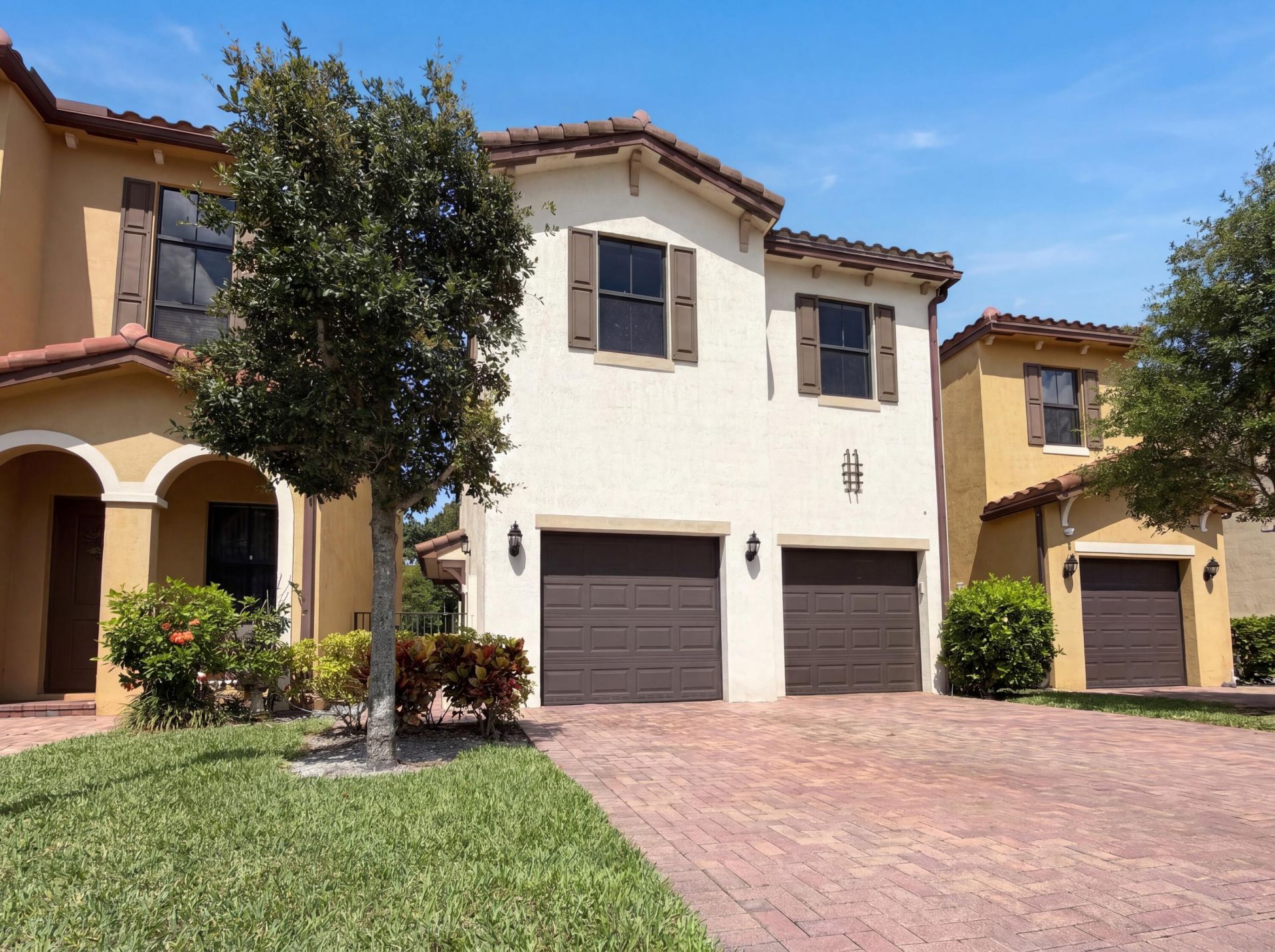5213 NW 50th Terrace, Tamarac, FL 33319 Photo