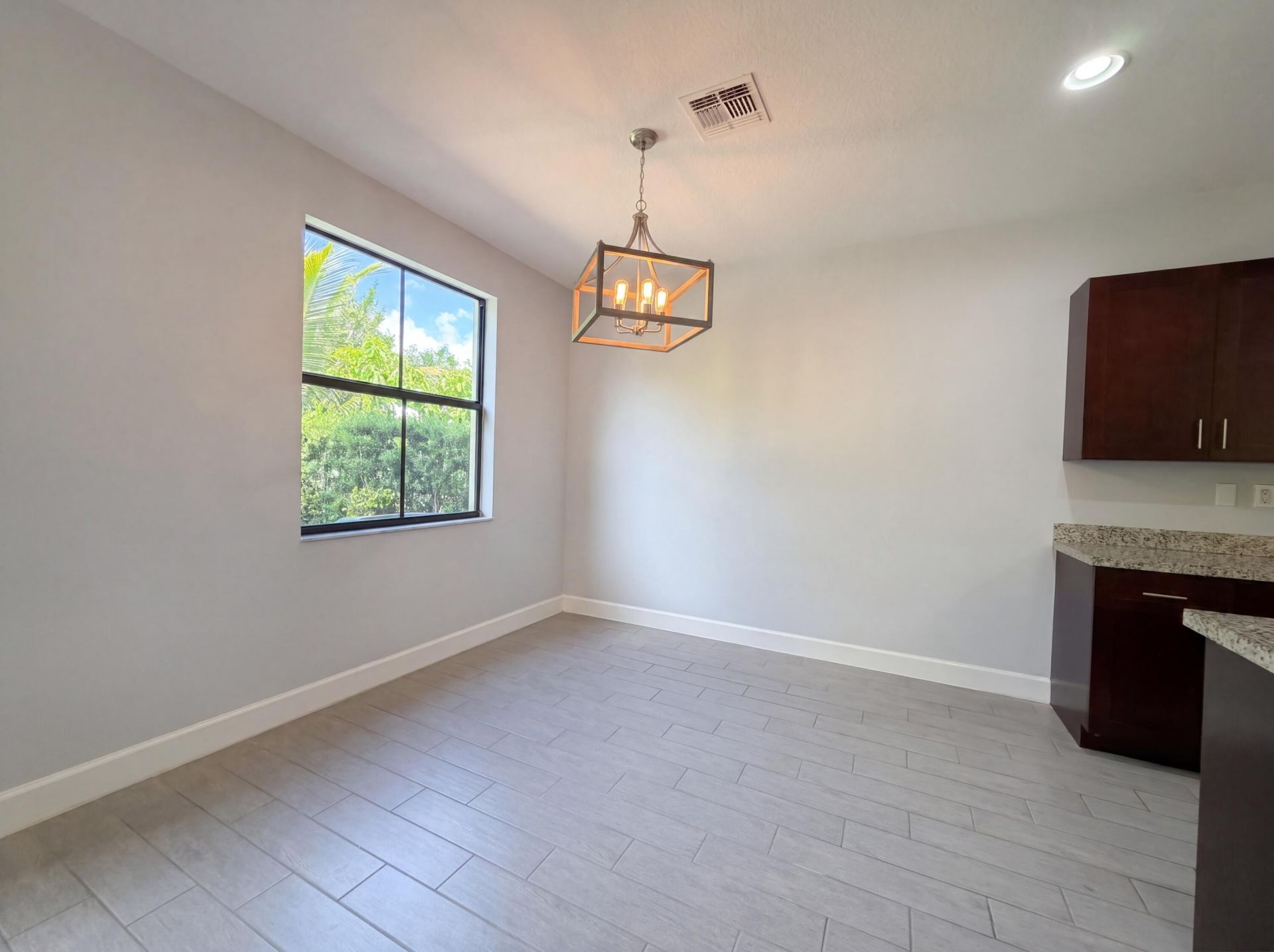 5213 NW 50th Terrace, Tamarac, FL 33319 Photo
