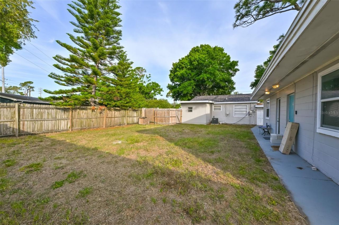 1956 Mcmullen Road, Unit 2, Largo, FL 33771 Photo