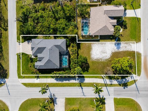 8127 DIMSTEAD STREET , PORT CHARLOTTE, FL 33981