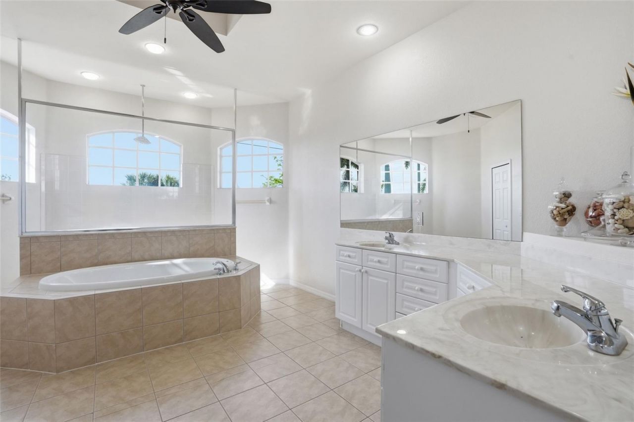 3425 NW 19th Terrace , Cape Coral, FL 33993 Photo