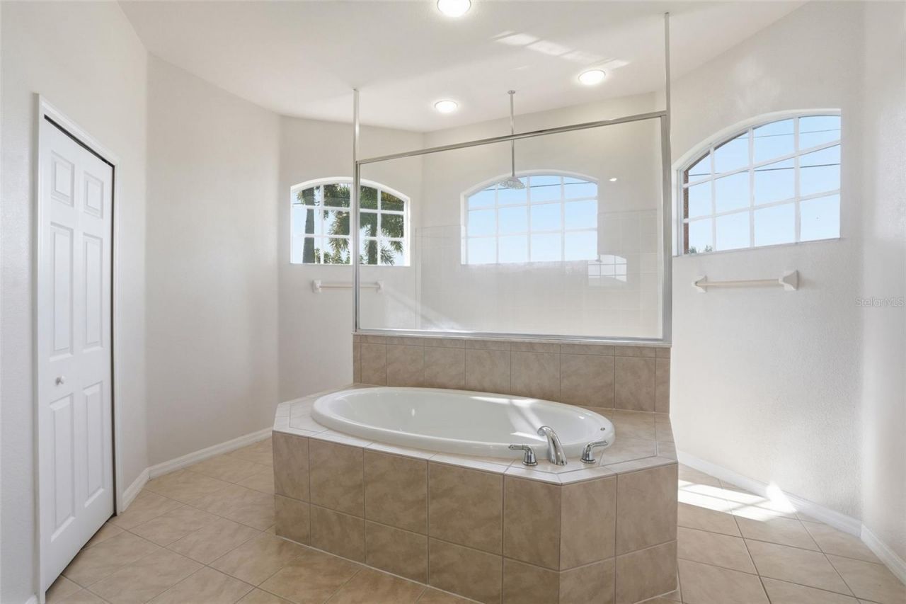 3425 NW 19th Terrace , Cape Coral, FL 33993 Photo