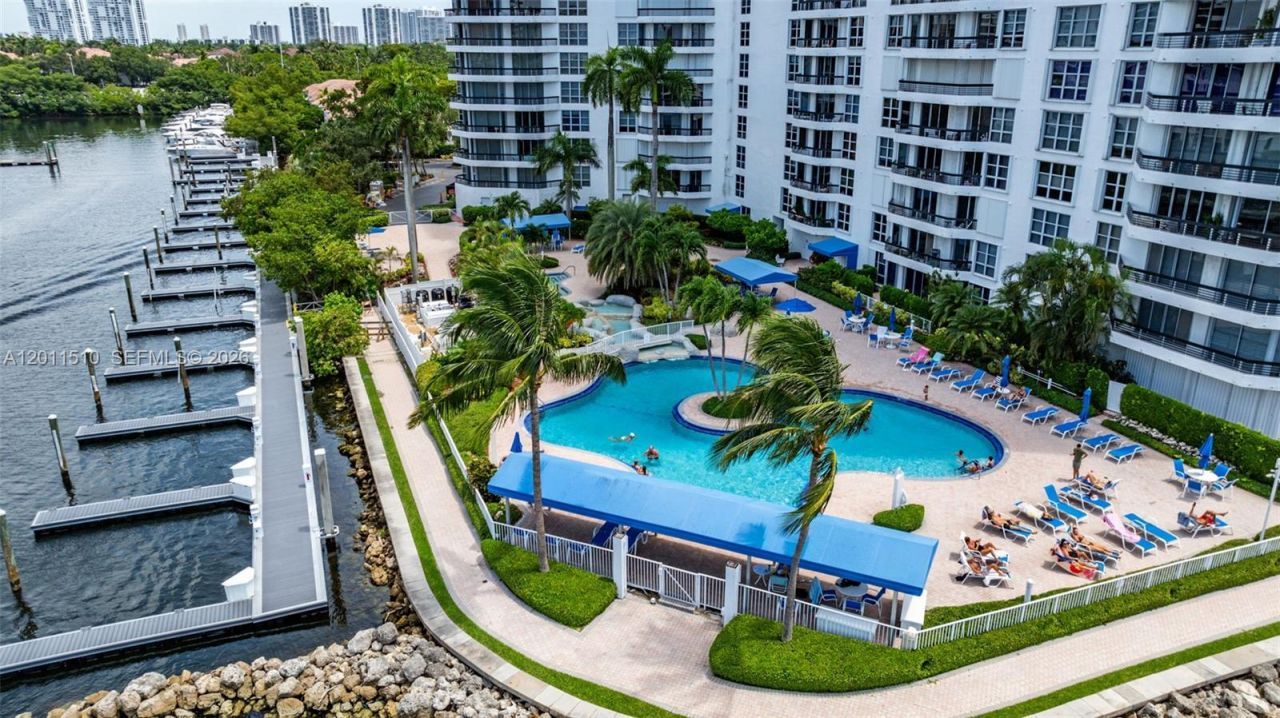 3530 Mystic Pointe Dr , Unit 214, Aventura, FL 33180 Photo