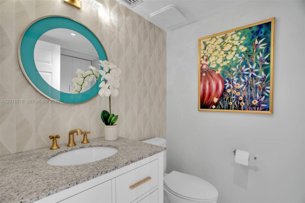 3530 Mystic Pointe Dr , Unit 214, Aventura, FL 33180 Photo