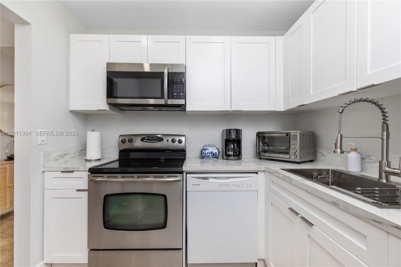 21133 SW 85th Ave, Unit 103, Cutler Bay, FL 33189 Photo