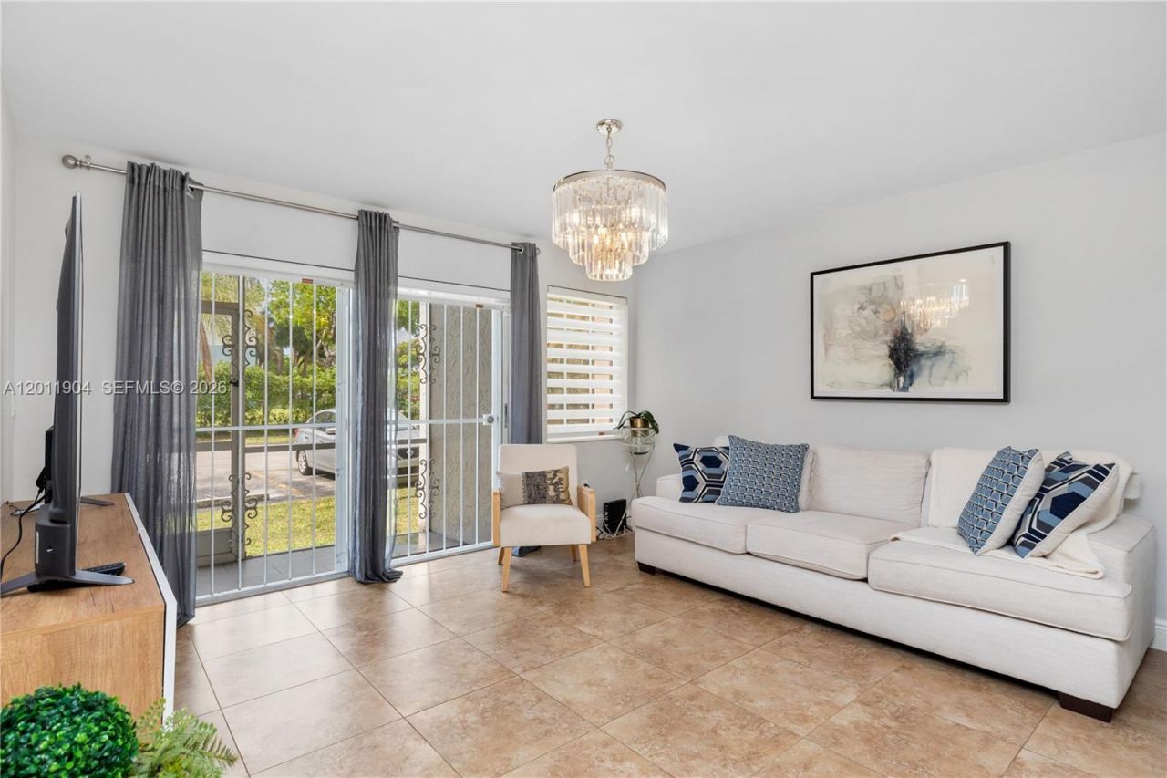 21133 SW 85th Ave, Unit 103, Cutler Bay, FL 33189 Photo