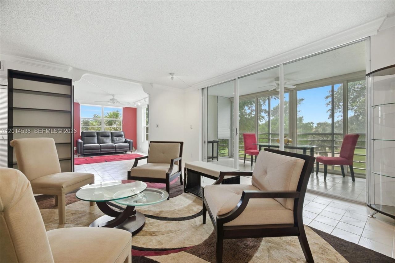 821 Cypress Blvd , Unit 307, Pompano Beach, FL 33069 Photo