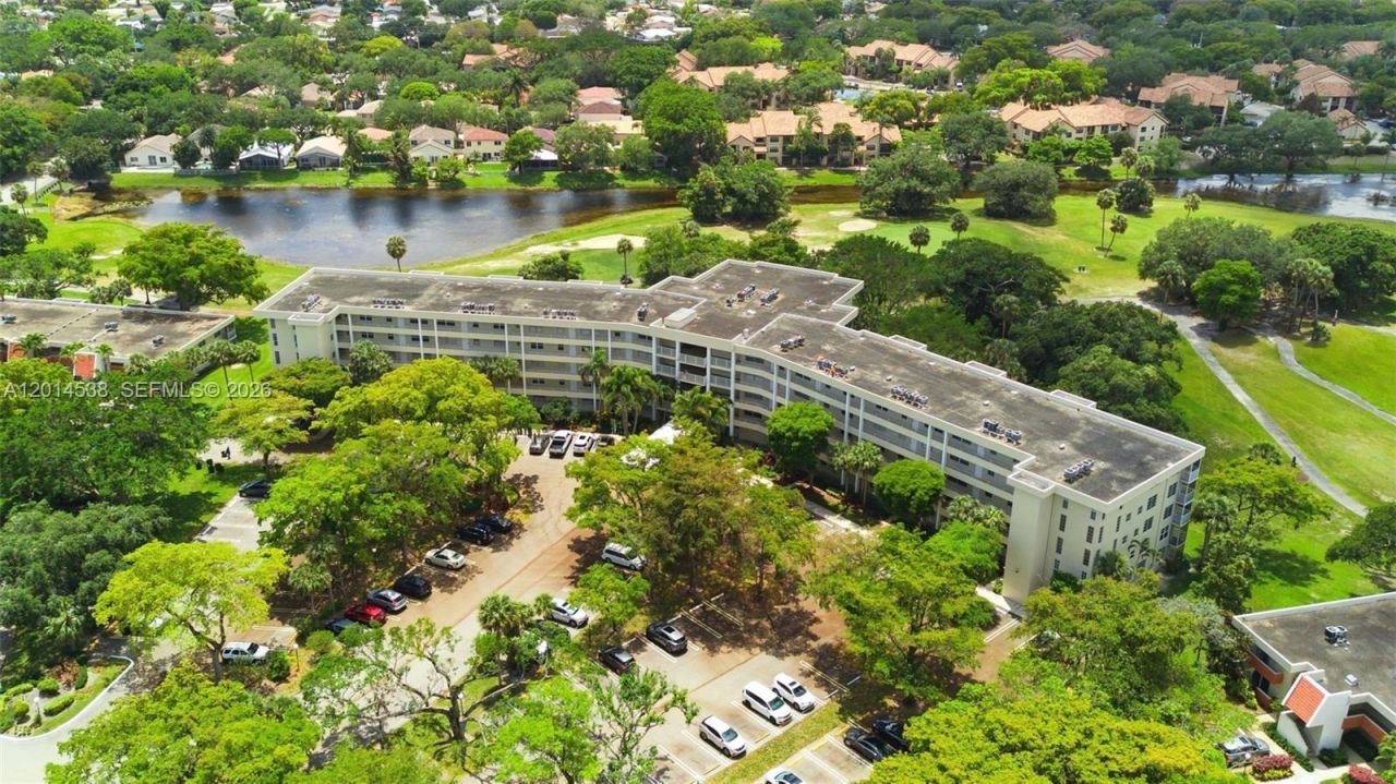821 Cypress Blvd , Unit 307, Pompano Beach, FL 33069 Photo