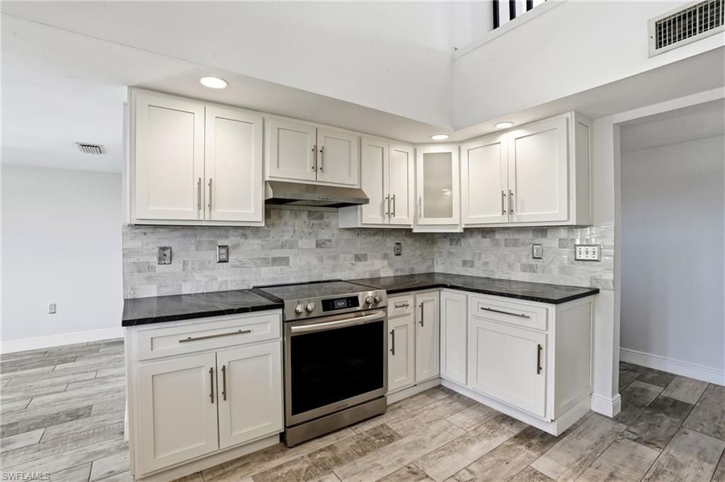 330 Prather Dr , Fort Myers, FL 33919 Photo