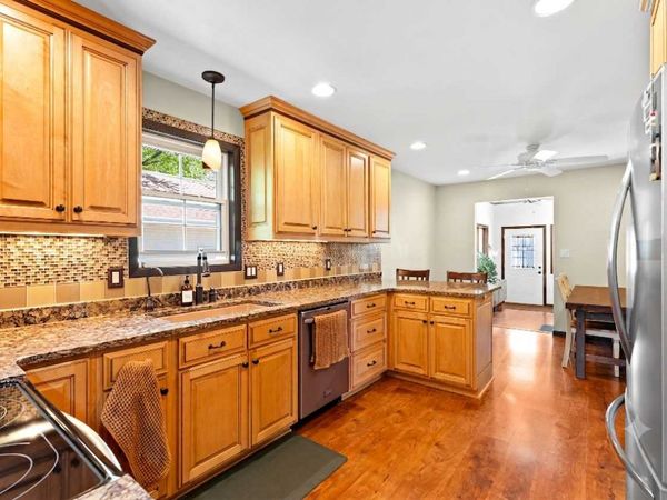 319 7th Street SW, Eyota, MN 55934