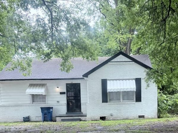 725 N 18th Street, West Memphis, AR 72301