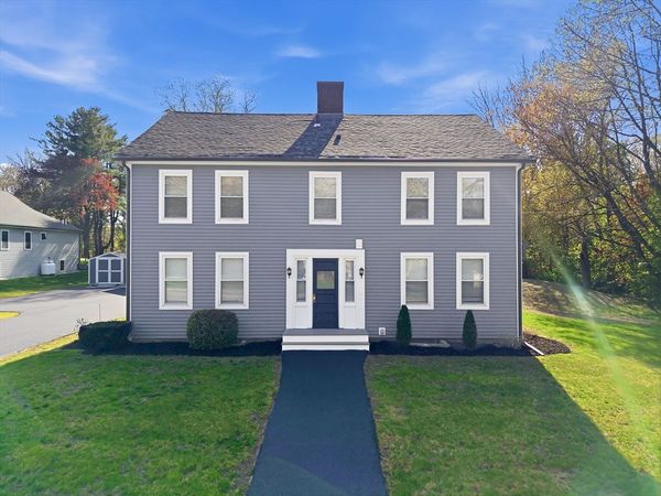 567-569 Hill St, Northbridge, MA 01588