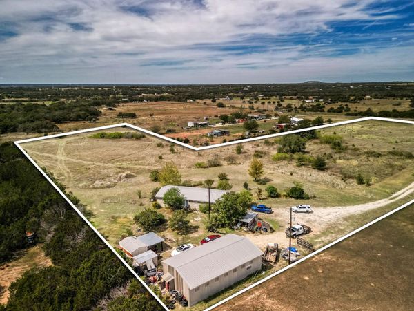 550 County Road 289 , Georgetown, TX 78633