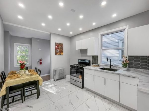 39 Brookdale Ave, Newark, NJ 07106