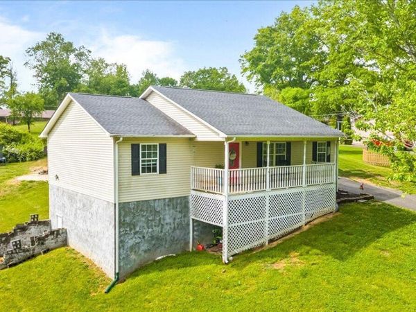 226 McKinney Rd, LaFollette, TN 37766