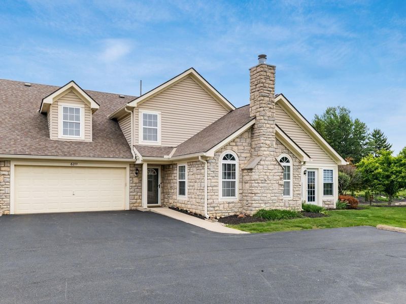 6211 Hampton Green Place, Unit 2B, Dublin, OH 43016 Photo 2