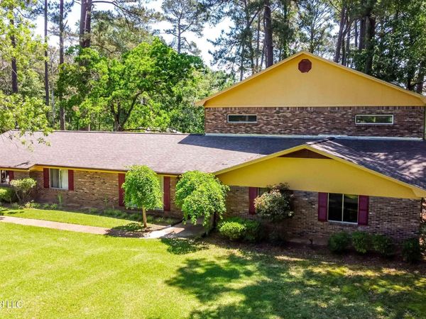 3830 Forest Hill Road, Jackson, MS 39212
