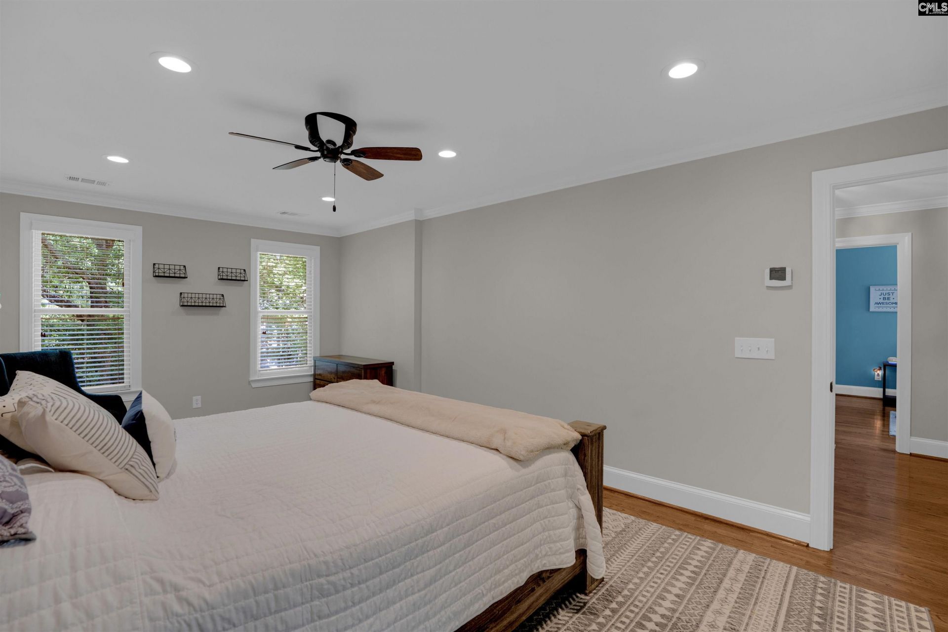 305 Barberry Drive  Photo 17
