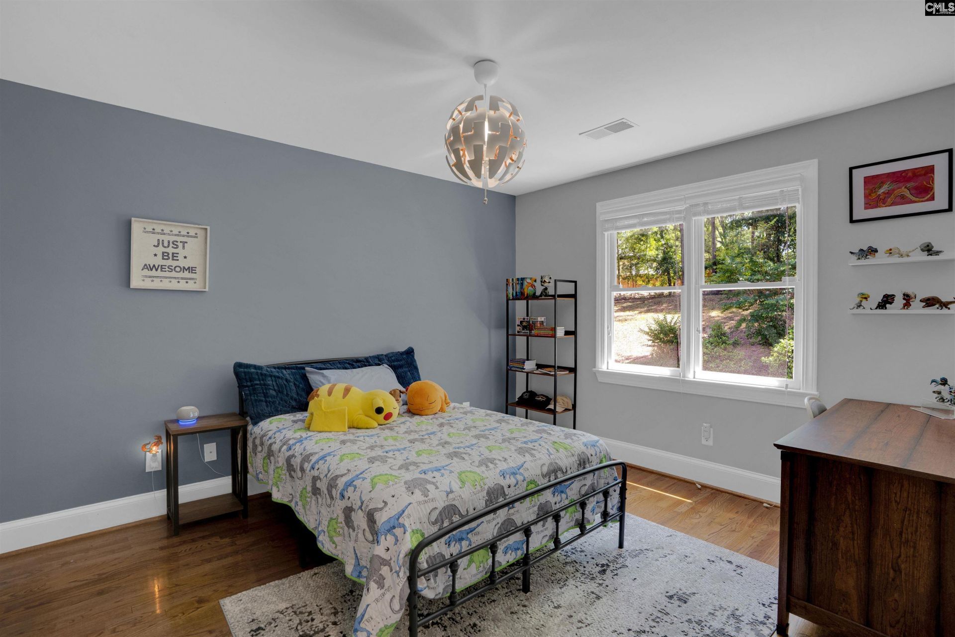305 Barberry Drive  Photo 21