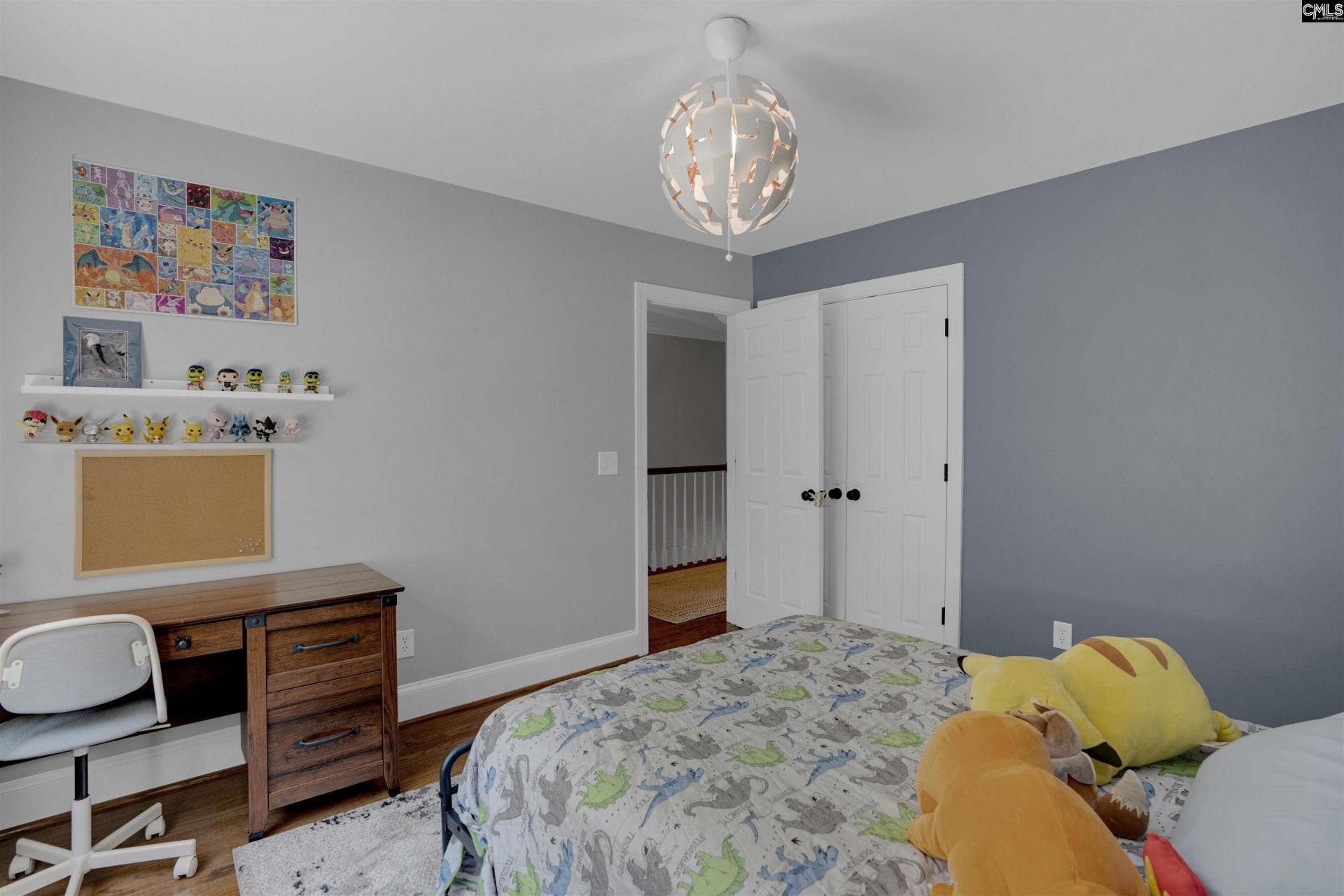 305 Barberry Drive  Photo 22