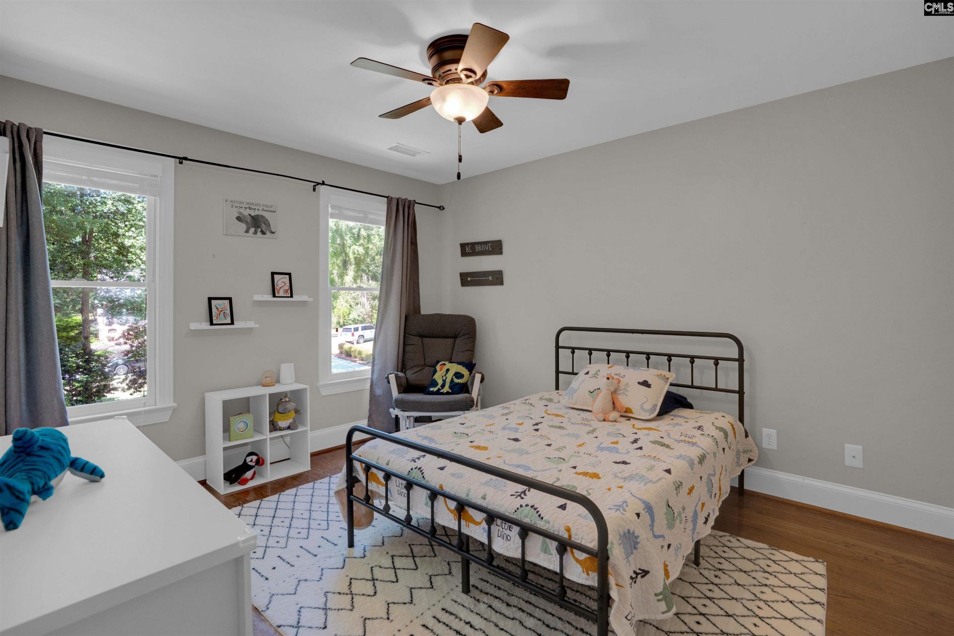 305 Barberry Drive  Photo 24